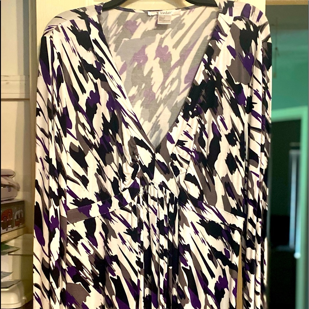 Comfy tunic top to wear with leggings